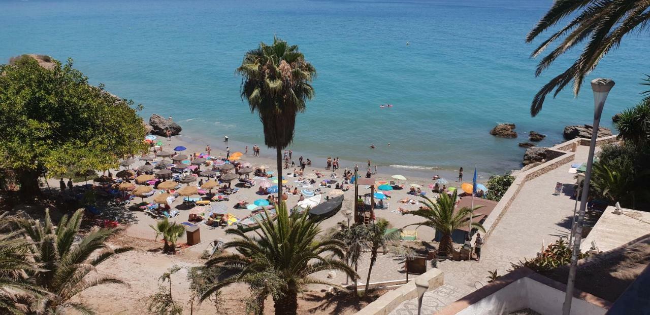 Neptuno Torrecilla Beach Нерха Екстериор снимка